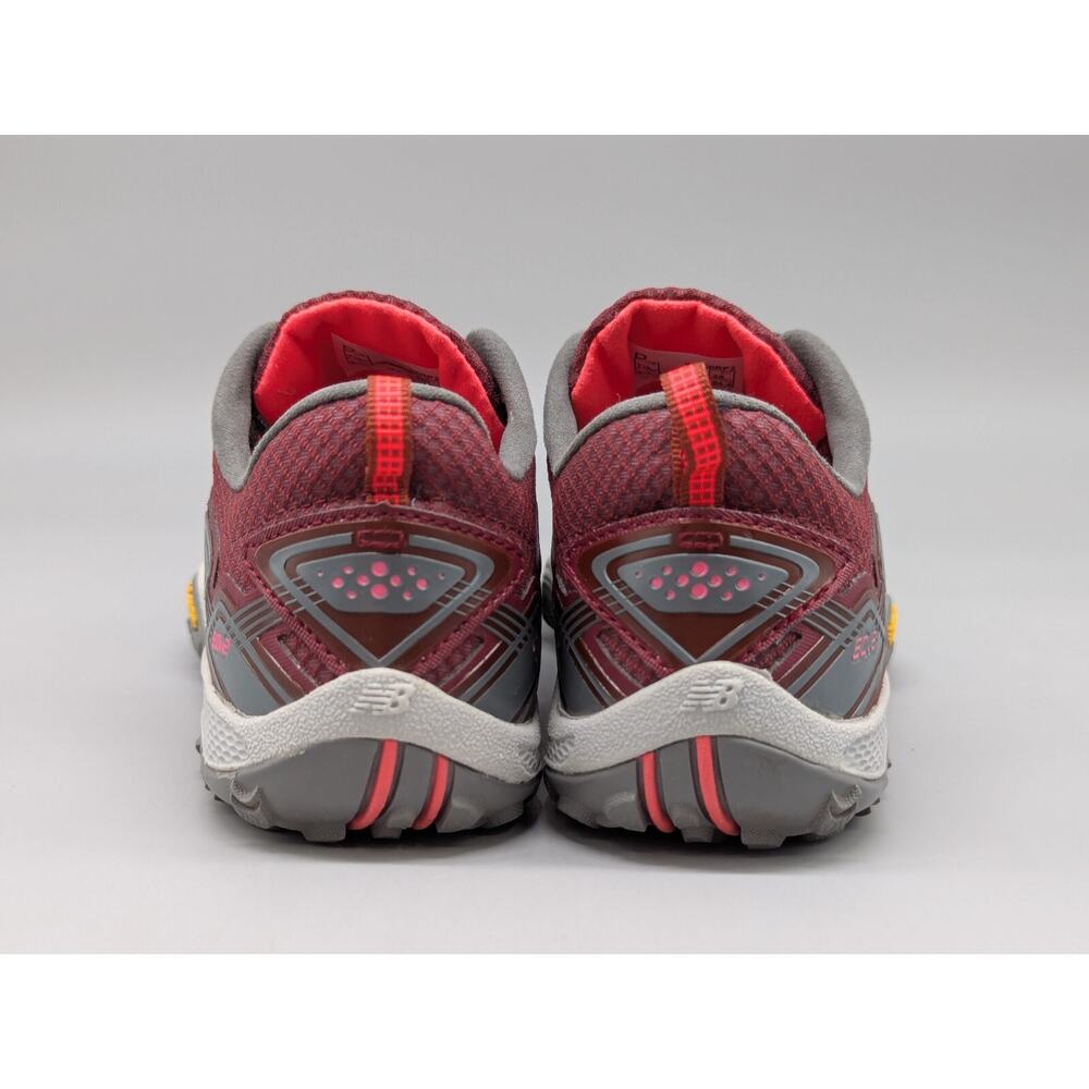 New Balance Minumus WO80RP2 Women’s Multi Sport Shoes Burgundy Gray Size 7.5 - Picture 4 of 10